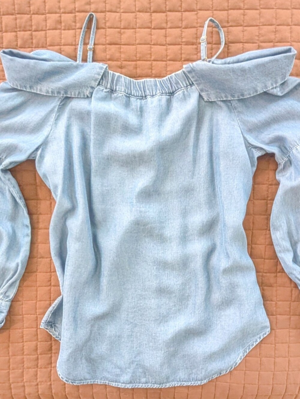 NWT!! Ella Moss Light Denim Off-Shoulder Button-down Top With Adjustable Straps - Picture 6 of 7